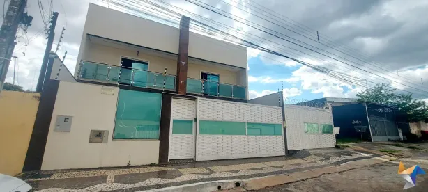 Sobrado com 4 Quartos à venda, 254m² no Taguatinga Norte, Brasília