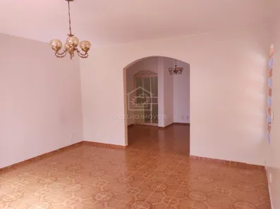 Sobrado com 5 Quartos para alugar, 412m² no Taguatinga Sul, Brasília