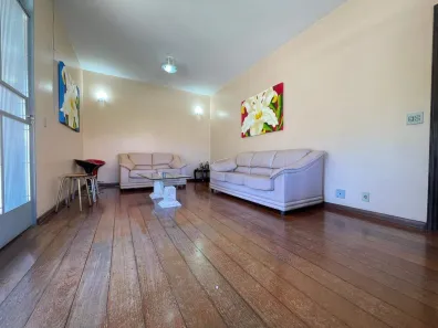 Casa com 5 Quartos para alugar, 240m² no Universitário, Belo Horizonte