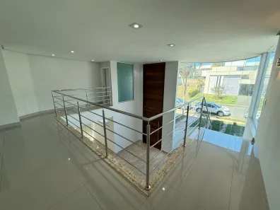 Casa de Condomínio com 4 Quartos para venda ou aluguel, 387m² no Jardins Valência, Goiânia