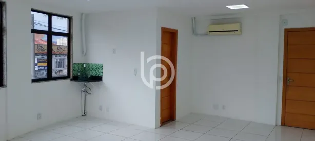Ponto Comercial para alugar, 30m² no Taquara, Rio de Janeiro