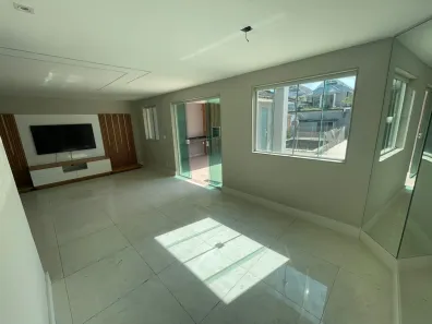 Casa de Condomínio com 4 Quartos para alugar, 220m² no Recreio dos Bandeirantes, Rio de Janeiro