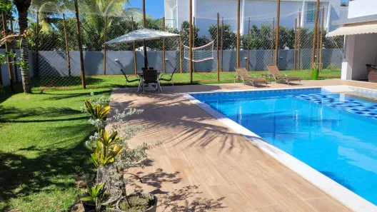 Casa com 5 Quartos para alugar, 364m² no Interlagos (Abrantes), Camaçari