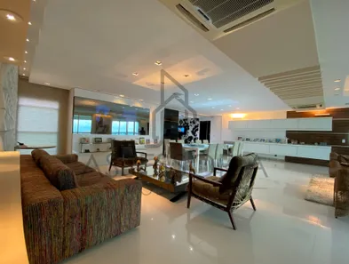 Cobertura com 4 Quartos à venda, 550m² no Adrianópolis, Manaus