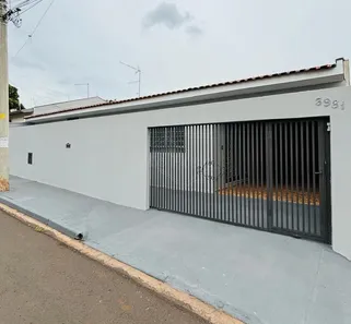 Casa com 3 Quartos à venda, 126m² no Vila Yamada, Araraquara