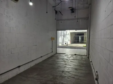 Ponto Comercial para alugar, 30m² no Pechincha, Rio de Janeiro
