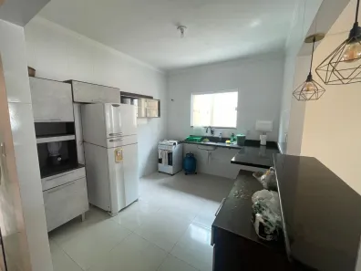 Casa com 3 Quartos para venda ou aluguel, 180m² no Arembepe (Abrantes), Camaçari
