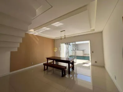 Casa de Condomínio com 3 Quartos à venda, 230m² no Castelo, Tremembé