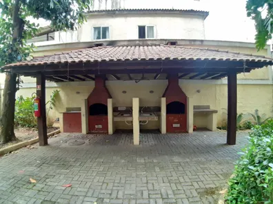 Apartamento com 2 Quartos para alugar, 65m² no Tanque, Rio de Janeiro