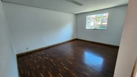 Casa com 6 Quartos para alugar, 250m² no Dona Clara, Belo Horizonte