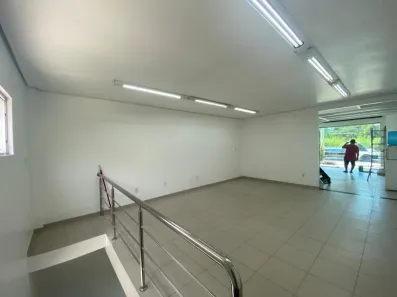 Sala Comercial para alugar, 150m² no Chapada, Manaus