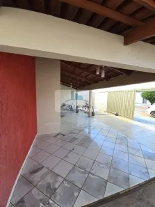 Casa com 3 Quartos para alugar, 360m² no Plano Diretor Norte, Palmas