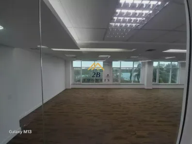 Ponto Comercial para venda ou aluguel, 556m² no Barra Olímpica, Rio de Janeiro