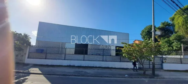 Galpão/Depósito/Armazém para alugar, 950m² no Barra Olímpica, Rio de Janeiro
