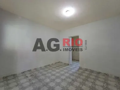 Kitnet com 1 Quarto para alugar, 42m² no Bento Ribeiro, Rio de Janeiro