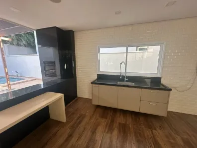 Sobrado com 3 Quartos para alugar, 260m² no Plano Diretor Sul, Palmas