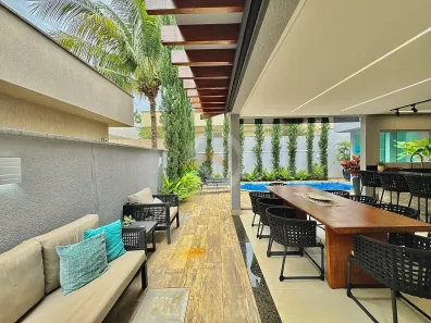Sobrado com 4 Quartos à venda, 283m² no Jardins Valência, Goiânia