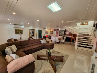 Casa de Condomínio com 5 Quartos à venda, 1200m² no Chapada, Manaus