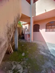Casa com 3 Quartos para alugar, 40m² no Vista Alegre - 1ª Seção, Ibirité