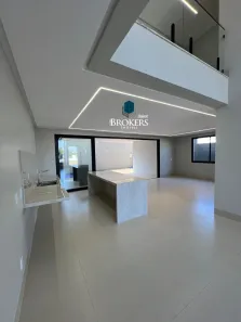 Sobrado com 3 Quartos à venda, 249m² no Vila Rosa, Goiânia