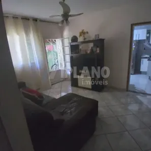 Casa com 2 Quartos à venda, 94m² no Vila Yamada, Araraquara