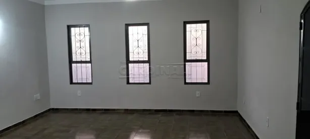 Casa com 3 Quartos à venda, 223m² no Vila Yamada, Araraquara