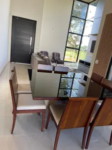 Casa de Condomínio com 2 Quartos para alugar, 192m² no Condomínio Riviera de Santa Cristina XIII, Paranapanema