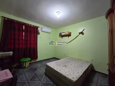 Casa com 3 Quartos à venda, 450m² no Aleixo, Manaus