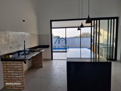 Casa de Condomínio com 3 Quartos à venda, 200m² no Condomínio Ninho Verde, Quadra