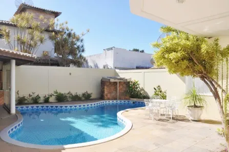 Casa de Condomínio com 3 Quartos à venda, 300m² no , Porto Seguro