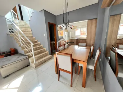 Casa de Condomínio com 3 Quartos para venda ou aluguel, 119m² no Vila Areao, Taubaté