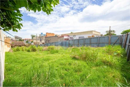 Lote/Terreno à venda, 300m² no Vila Parque Brasília, Cachoeirinha