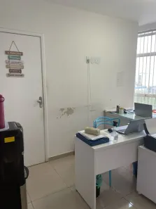 Sala Comercial à venda, 30m² no Centro, São Gonçalo