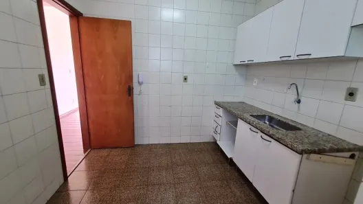 Apartamento com 3 Quartos para alugar, 95m² no Santo Antônio, Belo Horizonte