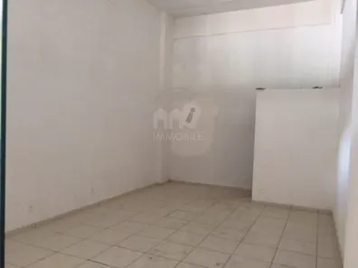 Ponto Comercial para alugar, 28m² no Retiro, Petrópolis
