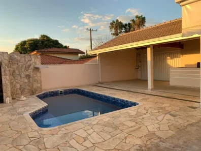 Casa de Condomínio com 3 Quartos para alugar, 234m² no Portal dos Pássaros I, Boituva