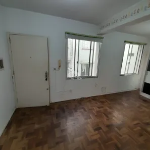 Apartamento com 1 Quarto à venda, 32m² no Farroupilha, Porto Alegre