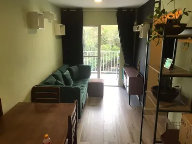 Apartamento com 2 Quartos para alugar, 63m² no Nogueira, Petrópolis