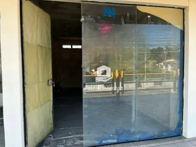 Sala Comercial à venda, 32m² no Itaipu, Niterói