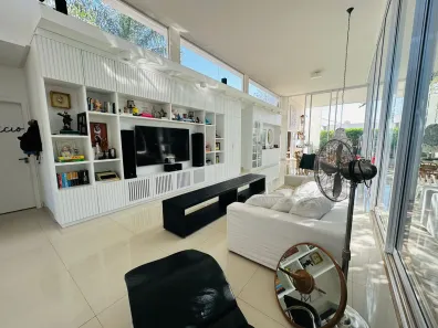 Casa de Condomínio com 4 Quartos à venda, 220m² no Jardins Verona, Goiânia