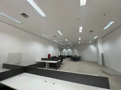 Ponto Comercial para alugar, 325m² no Santa Efigênia, Belo Horizonte