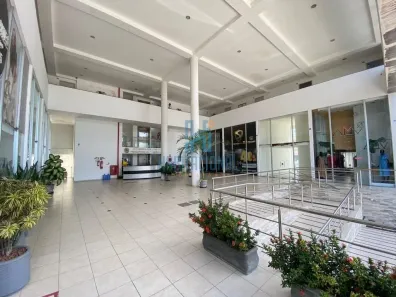 Ponto Comercial para alugar, 45m² no Candelária, Natal
