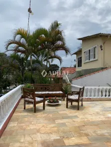 Casa com 4 Quartos para venda ou aluguel, 216m² no Cascatinha, Petrópolis