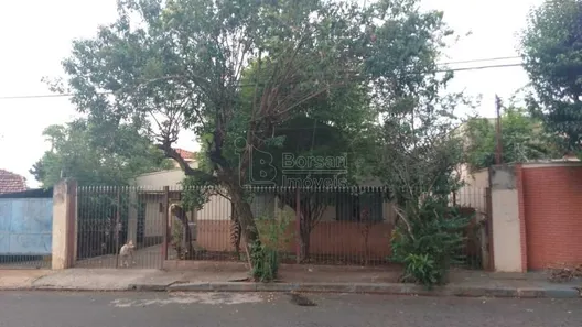 Casa com 2 Quartos à venda, 132m² no Centro, Araraquara