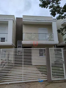 Sobrado com 2 Quartos para venda ou aluguel, 67m² no Oriço, Gravataí