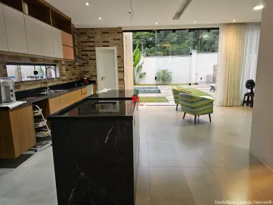Casa de Condomínio com 4 Quartos para venda ou aluguel, 350m² no Ponta Negra, Manaus
