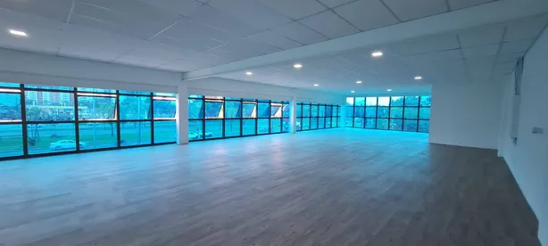 Sala Comercial para alugar, 300m² no Barra Olímpica, Rio de Janeiro