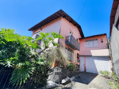 Casa com 4 Quartos para venda ou aluguel, 400m² no Vila Laura, Salvador