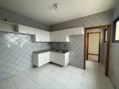 Apartamento com 3 Quartos para alugar, 145m² no Adrianópolis, Manaus
