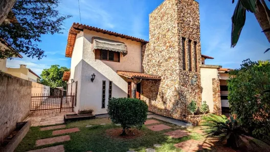 Casa com 4 Quartos à venda, 450m² no Setor de Habitações Individuais Norte, Brasília